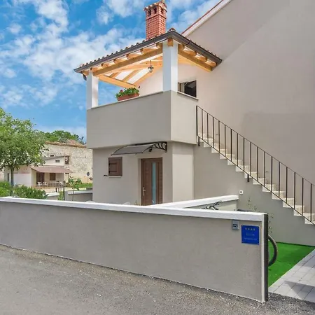 Appartement With Sea View Near